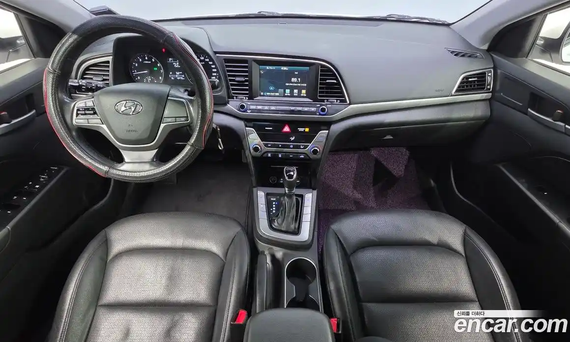 Hyundai Avante 2017 1.6 Автомат в Москве № 47619, фото 9