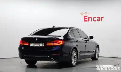 BMW 5-Series 2020 2.0 Автомат в Москве № 492263, миниатюра 2