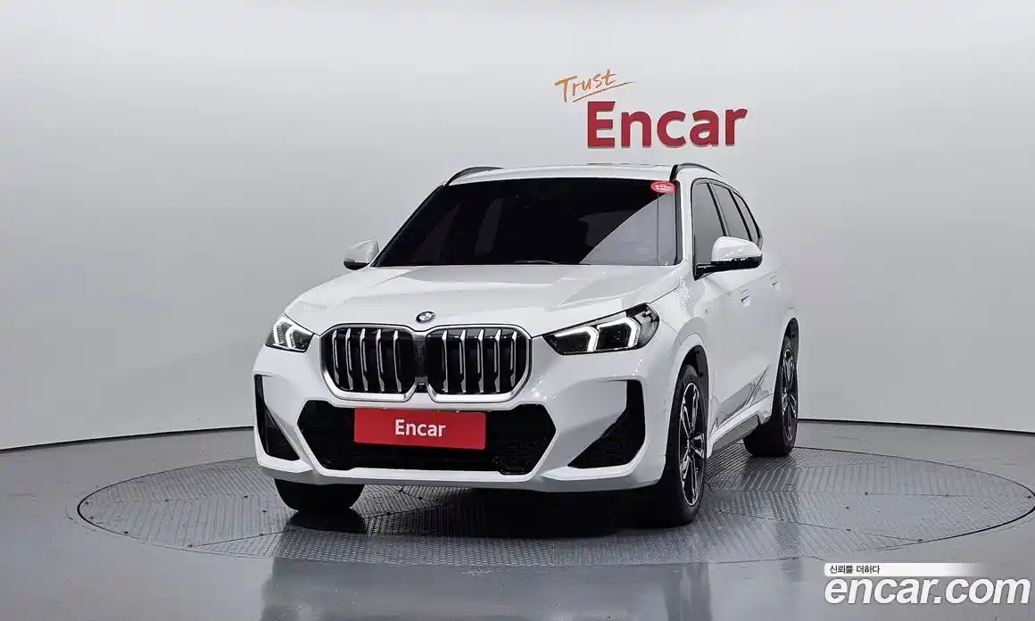 BMW X1 2023 2.0 Автомат в Москве № 492809, фото 3