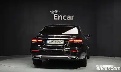 Mercedes-Benz E-Class 2021 2.0 Автомат в Москве № 495168, миниатюра 4