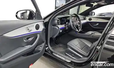 Mercedes-Benz E-Class 2021 2.0 Автомат в Москве № 495168, миниатюра 10