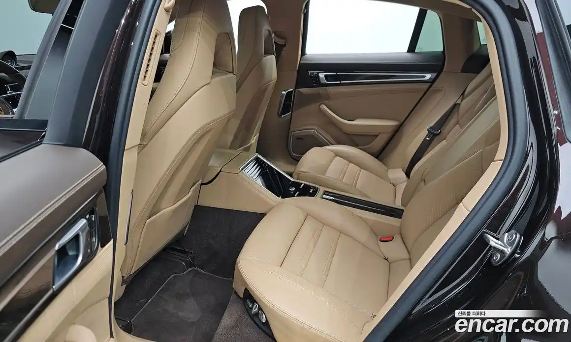 Porsche Panamera 2018 3.0 Автомат в Москве № 498258, фото 11