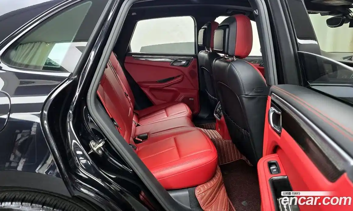 Porsche Macan 2018 3.0 Автомат в Москве № 498277, фото 11