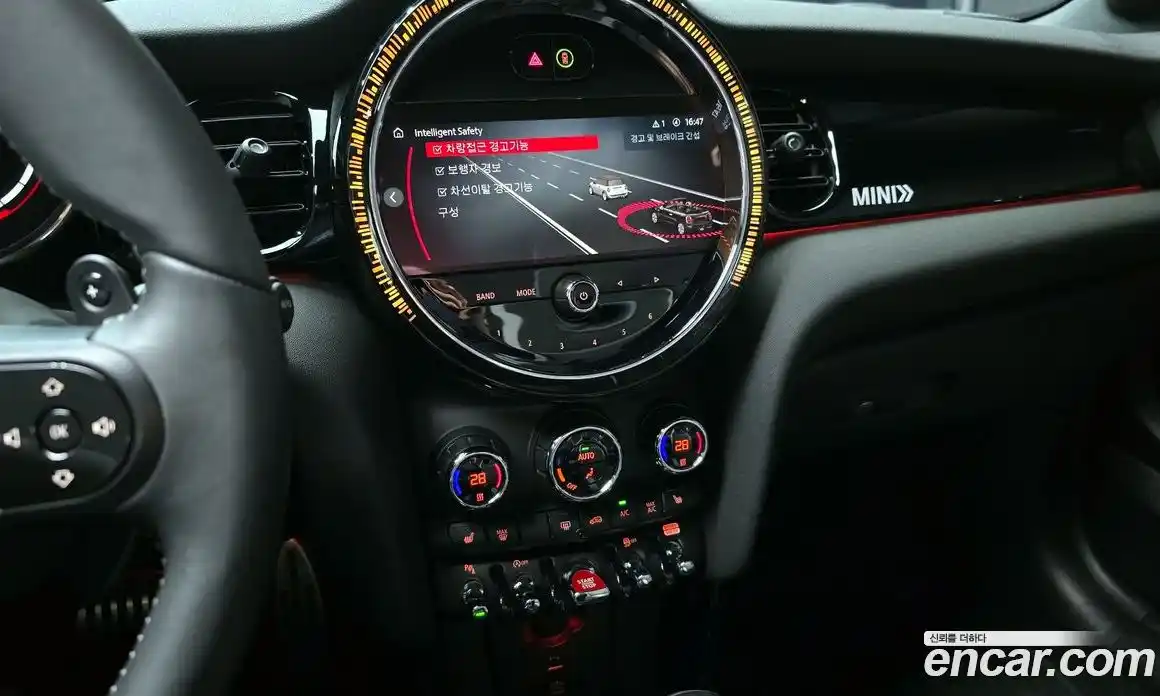 Mini Cooper Convertible 2023 2.0 Автомат в Москве № 499056, фото 15