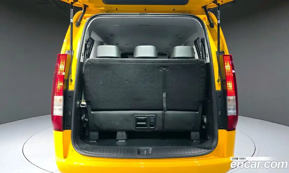 Hyundai Staria 2023 3.5 Автомат в Москве № 518943, фото 20