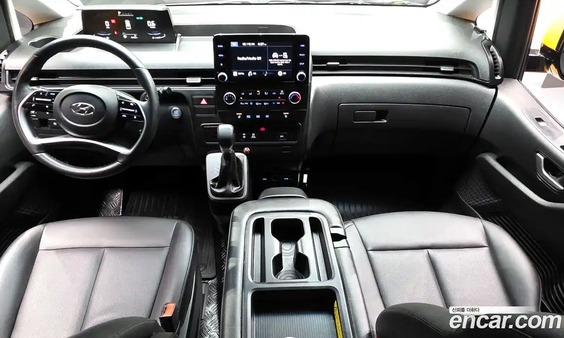 Hyundai Staria 2023 3.5 Автомат в Москве № 518943, фото 7