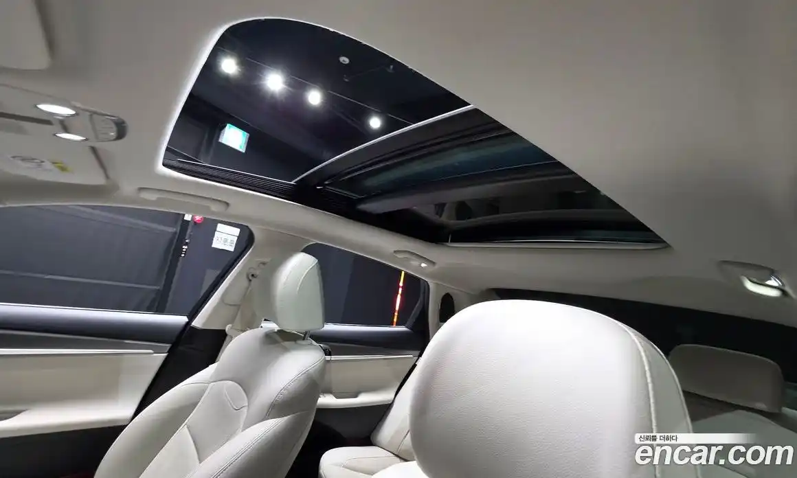 Hyundai Grandeur 2022 3.3 Автомат в Москве № 519060, фото 17