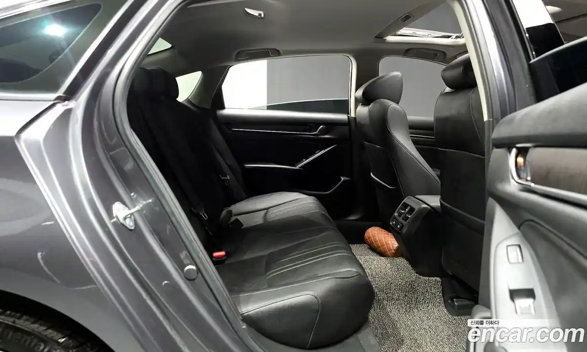 Honda Accord 2021 2.0 Автомат в Москве № 519161, фото 12