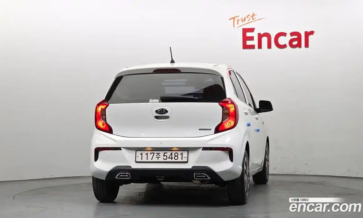 Kia Morning 2021 1.0 Автомат в Москве № 519724, фото 4