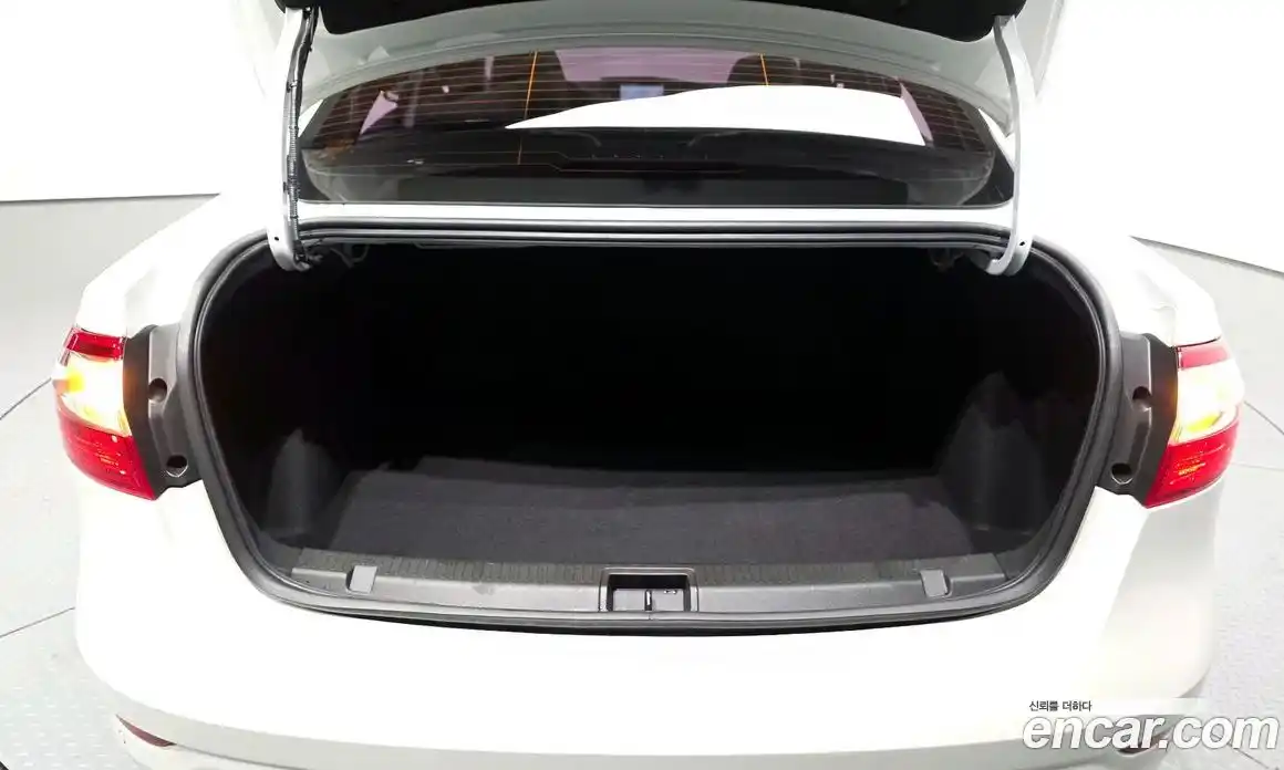 Renault SM3 2016 1.6 Автомат в Москве № 520393, фото 20