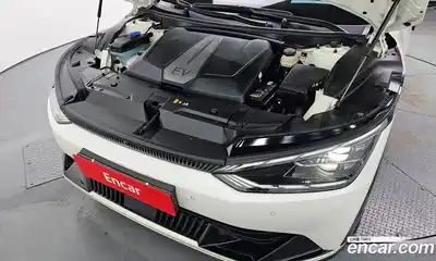 Kia EV6 2023 0.1 Автомат в Москве № 522896, миниатюра 6