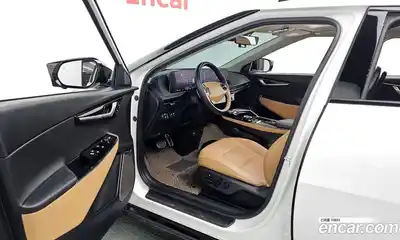 Kia EV6 2023 0.1 Автомат в Москве № 522896, миниатюра 10