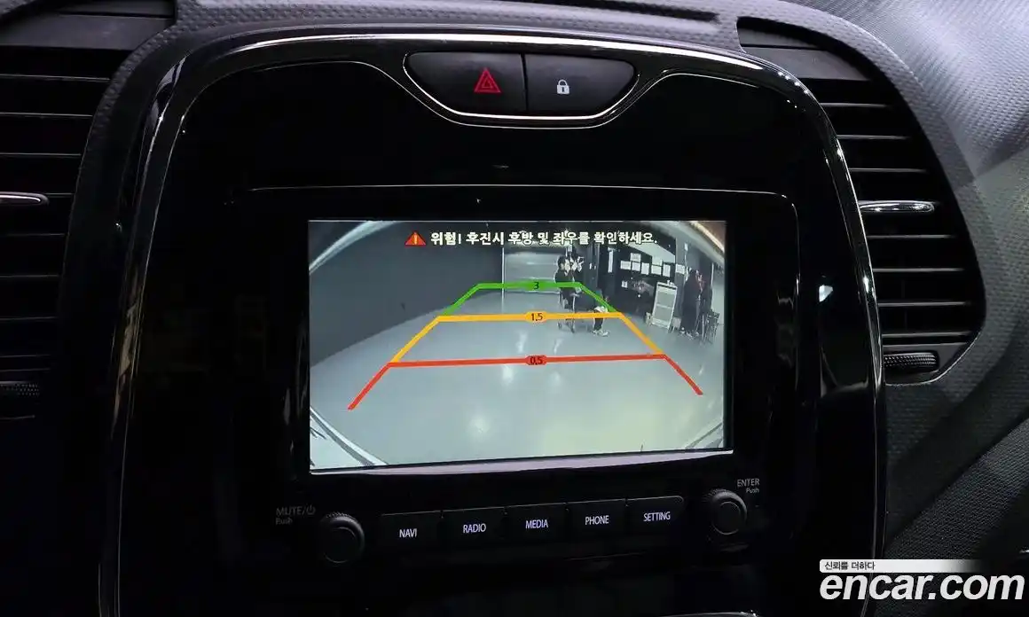 Renault QM3 2015 1.5 Автомат в Москве № 523465, фото 15