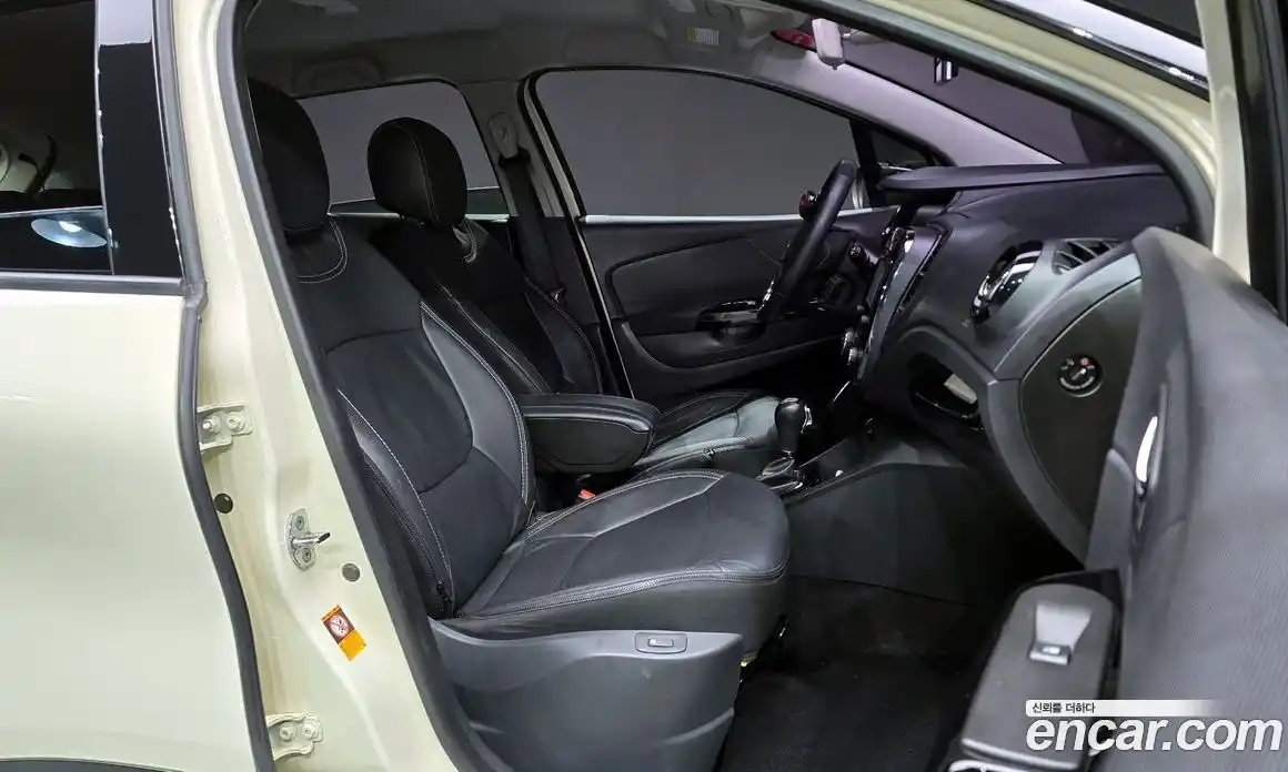 Renault QM3 2015 1.5 Автомат в Москве № 523465, фото 10