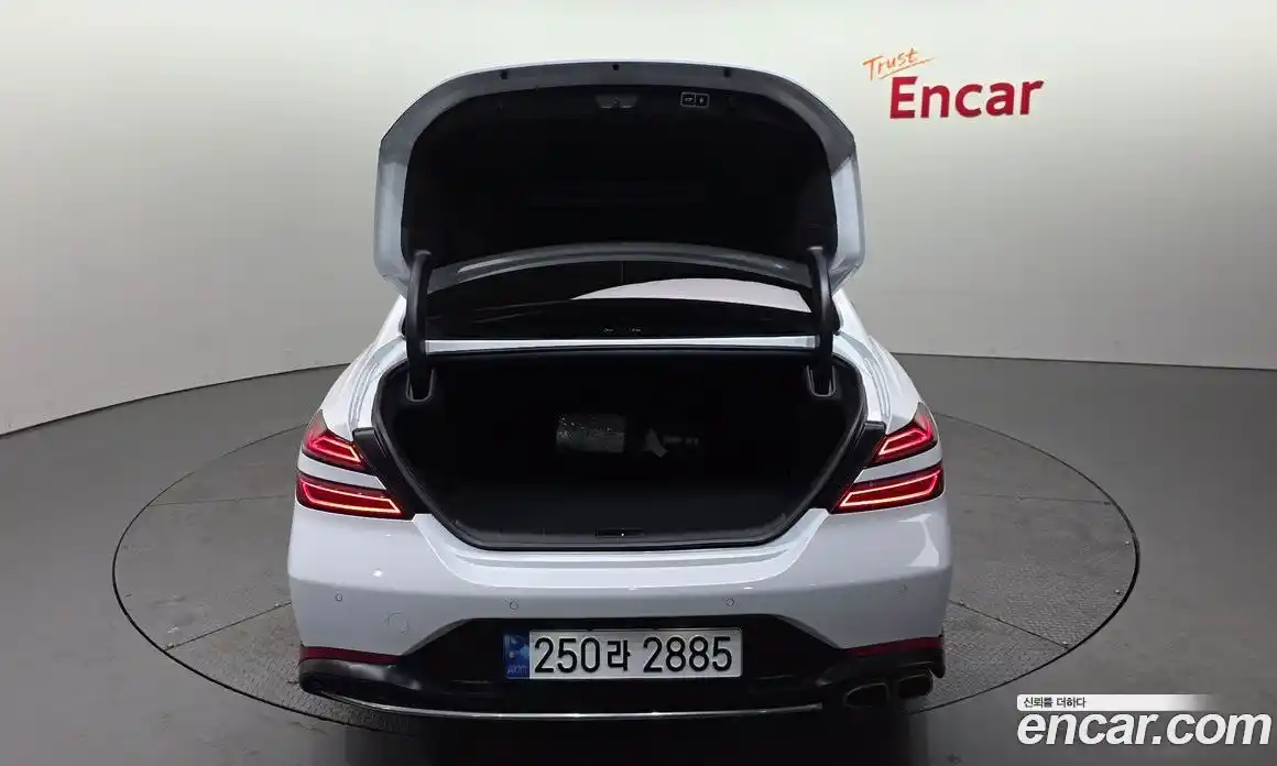 Genesis G70 2023 2.0 Автомат в Москве № 523603, фото 20