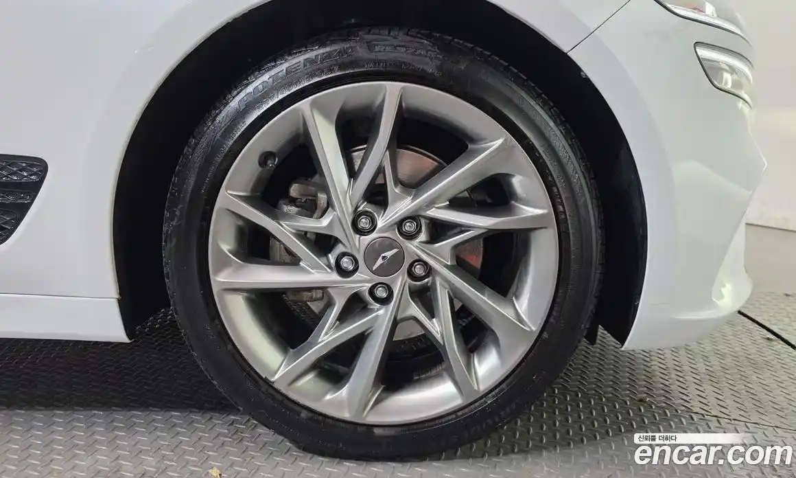 Genesis G70 2023 2.0 Автомат в Москве № 523603, фото 5