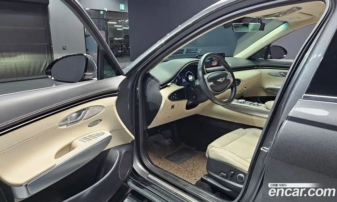 Genesis GV70 2022 2.5 Автомат в Москве № 523714, фото 11