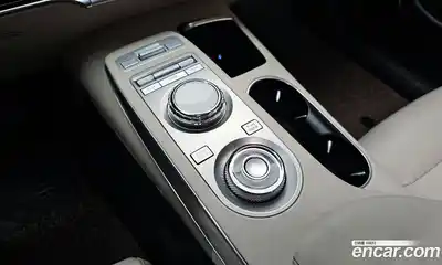 Genesis GV70 2022 2.5 Автомат в Москве № 523714, миниатюра 9