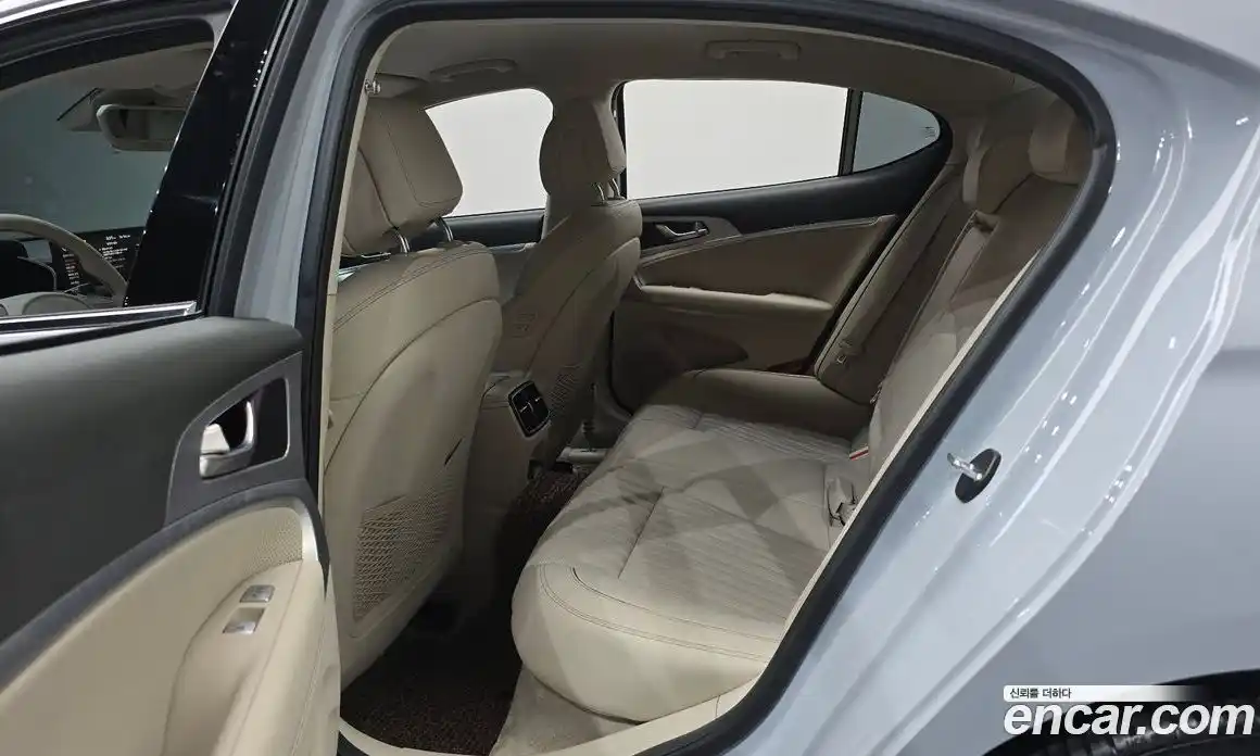 Genesis G70 2022 2.0 Автомат в Москве № 523786, фото 13