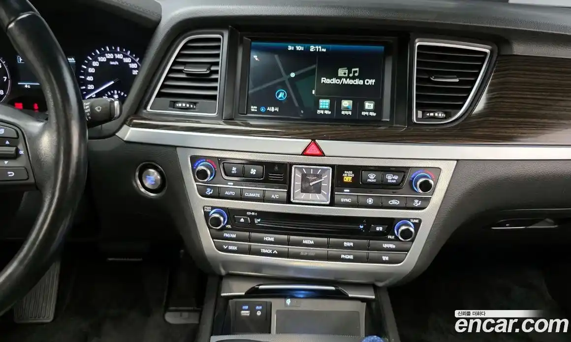 Genesis G80 2018 3.3 Автомат в Москве № 524507, фото 17