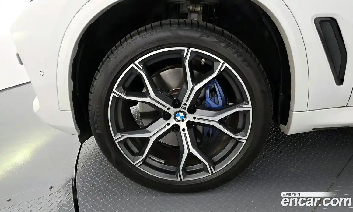 BMW X5 2023 3.0 Автомат в Москве № 525996, фото 5