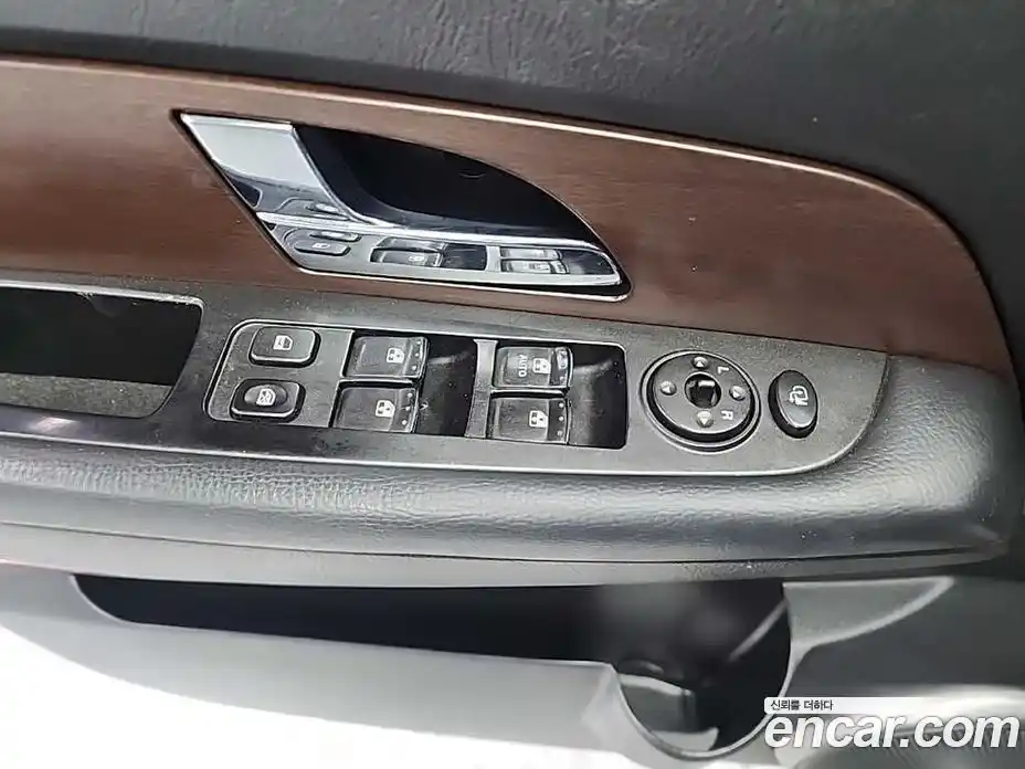 SsangYong Rexton 2014 2.2 Автомат в Москве № 526411, фото 17