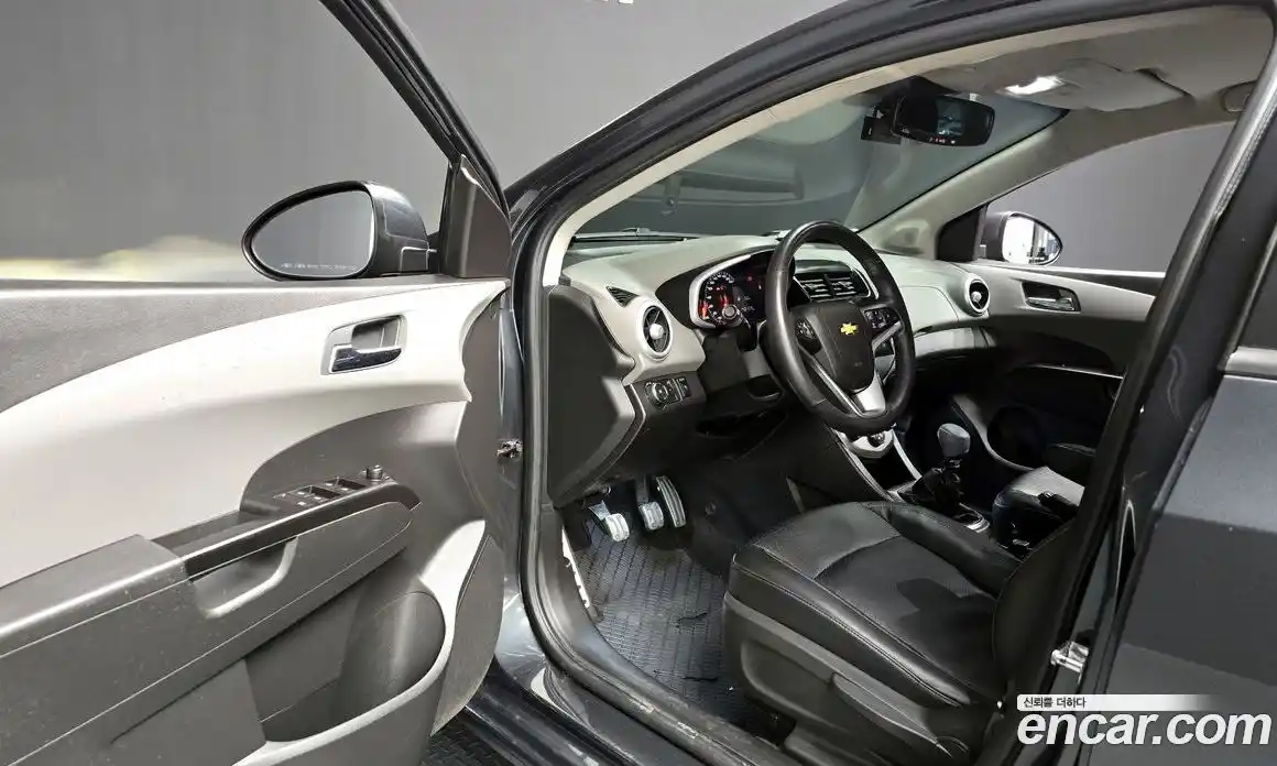 Chevrolet Aveo 2018 1.4 Механическая в Москве № 528590, фото 11