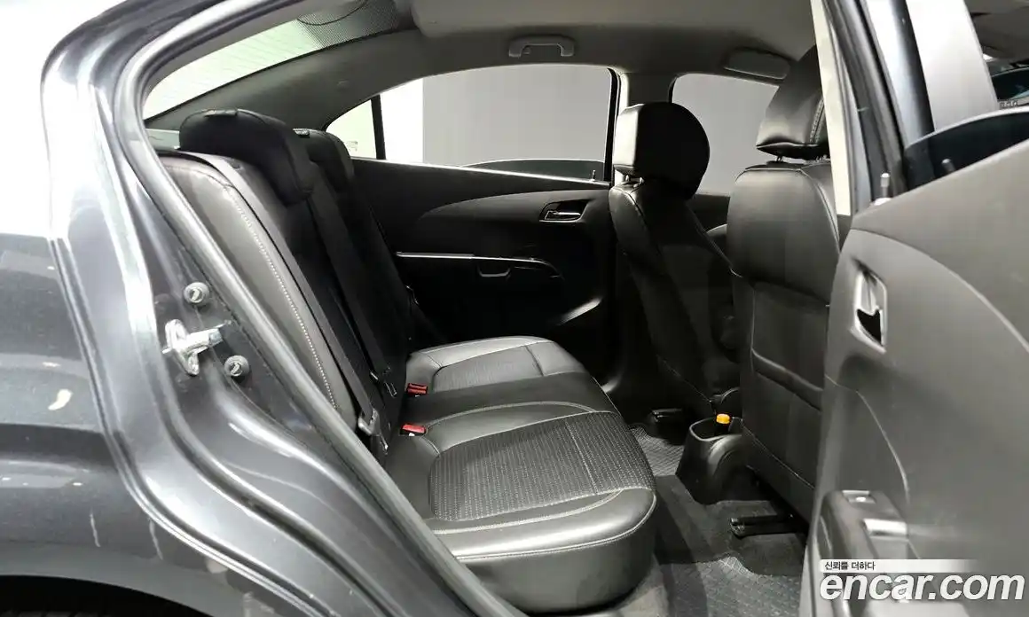 Chevrolet Aveo 2018 1.4 Механическая в Москве № 528590, фото 12