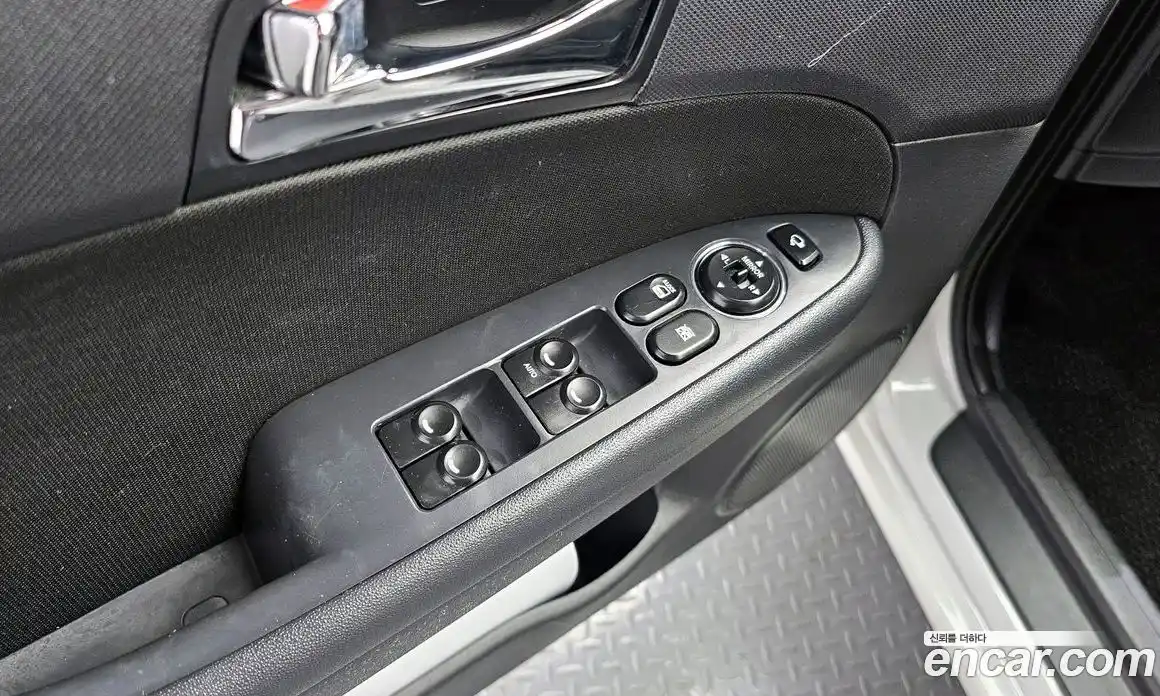 Hyundai i30 2011 1.6 Автомат в Москве № 529968, фото 17