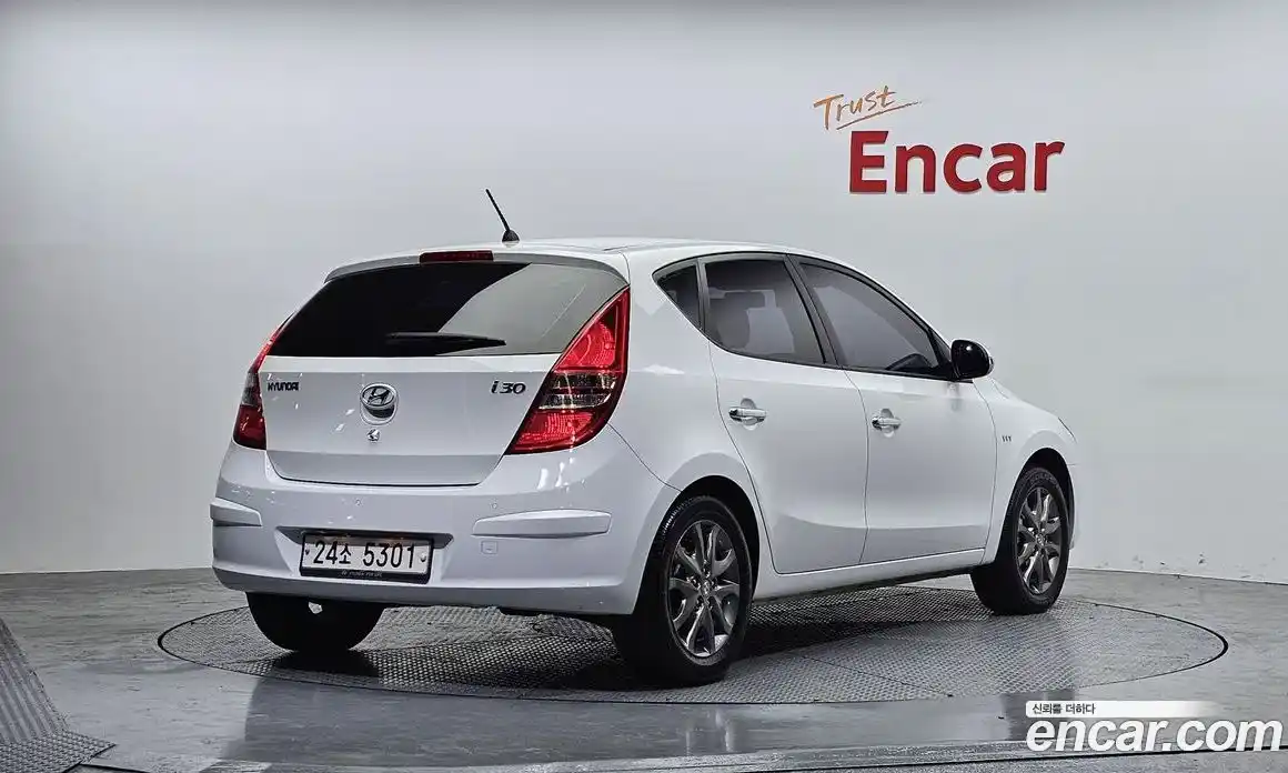 Hyundai i30 2011 1.6 Автомат в Москве № 529968, фото 2