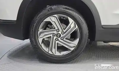 Hyundai Santa Fe 2023 2.2 Автомат в Москве № 531384, миниатюра 5