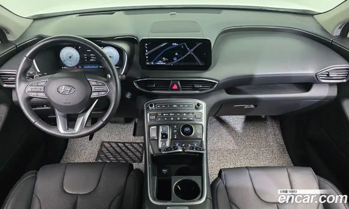 Hyundai Santa Fe 2023 2.2 Автомат в Москве № 531384, фото 7