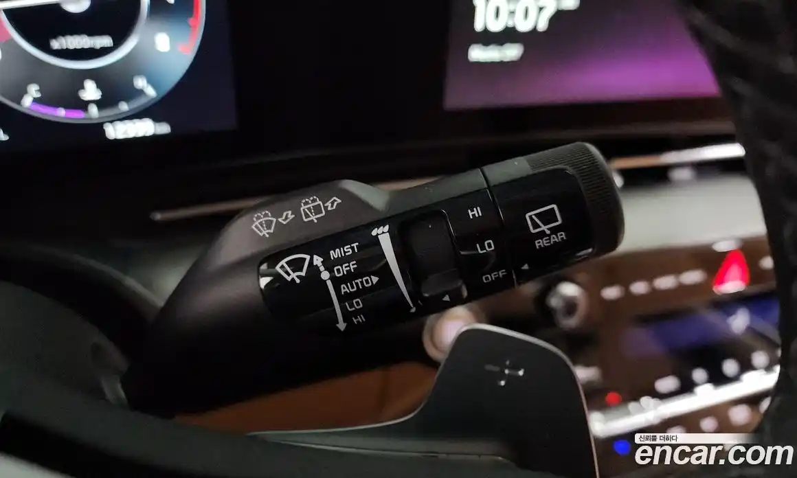 Kia Canival 2023 3.5 Автомат в Москве № 532129, фото 13