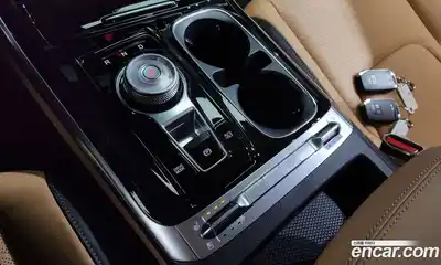 Kia Canival 2023 3.5 Автомат в Москве № 532129, миниатюра 8