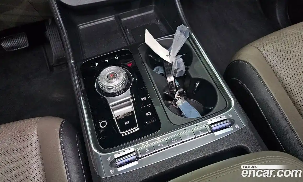 Kia Canival 2024 2.2 Автомат в Москве № 532878, фото 9