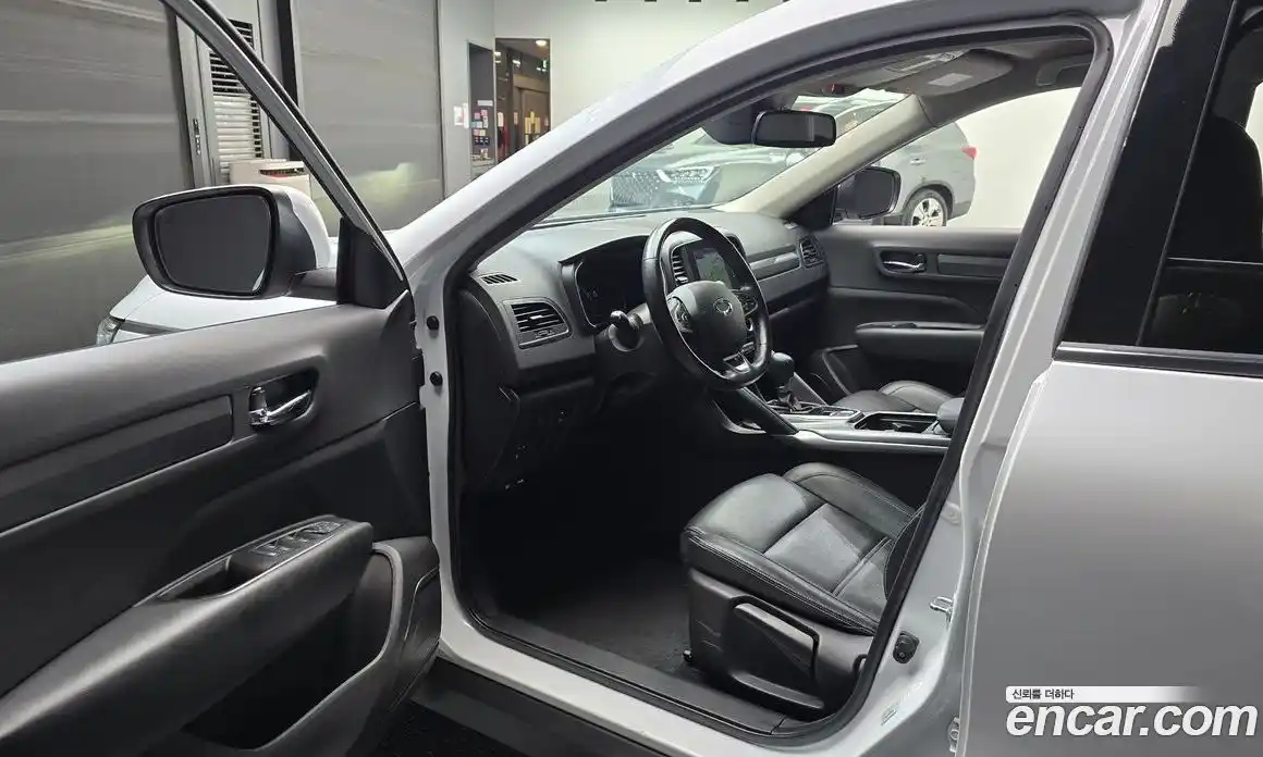 Renault QM6 2023 2.0 Автомат в Москве № 533873, фото 10