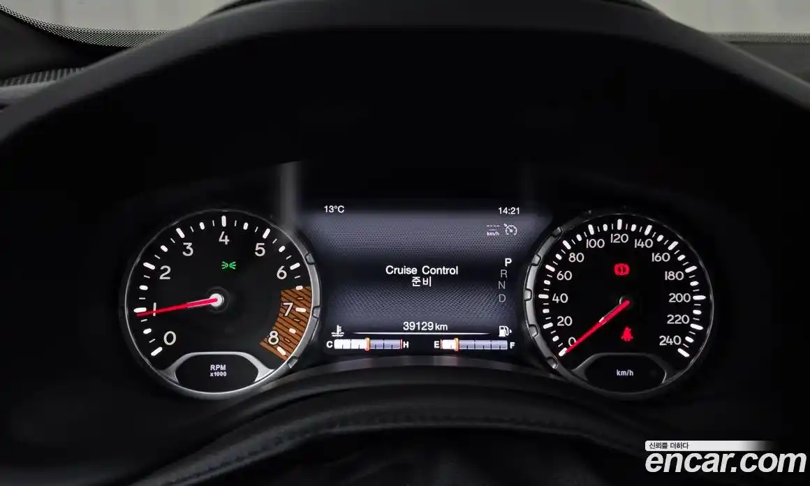 Jeep Renegade 2019 2.4 Автомат в Москве № 534768, фото 8