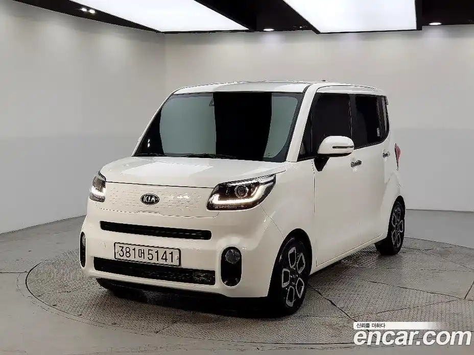 Kia Ray 2021 1.0 Автомат в Москве № 535452, фото 1