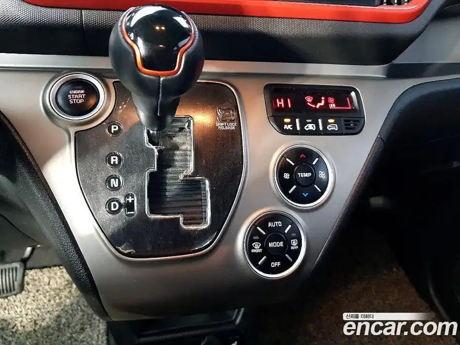 Kia Ray 2021 1.0 Автомат в Москве № 535452, фото 13