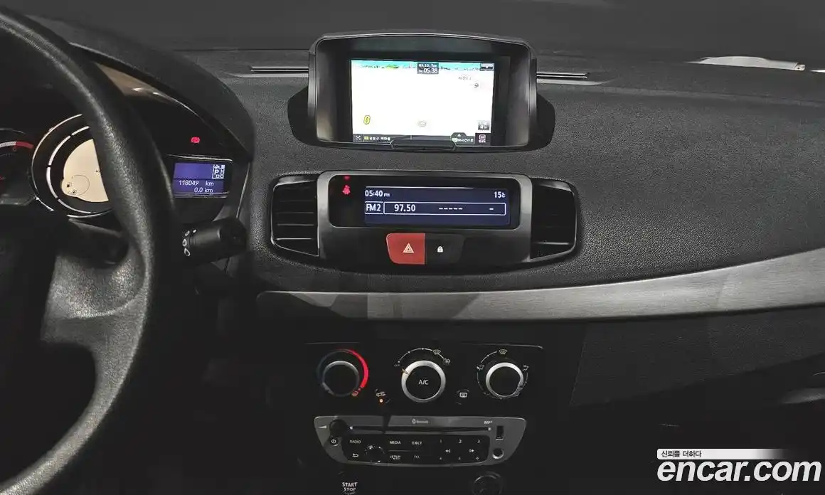 Renault SM3 2018 1.6 Автомат в Москве № 535609, фото 15