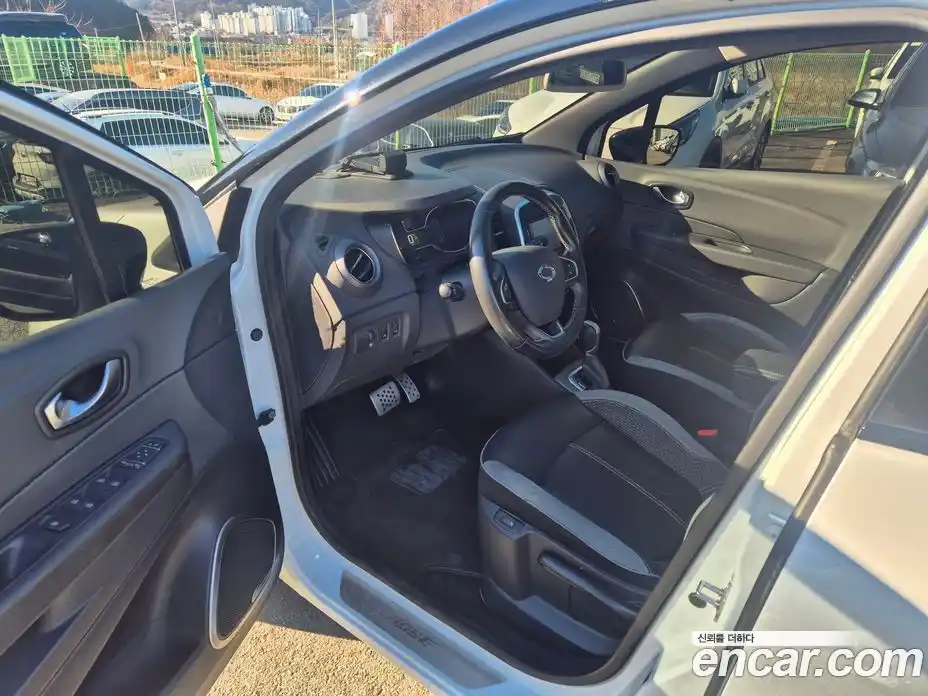 Renault QM3 2018 1.5 Автомат в Москве № 537191, фото 9