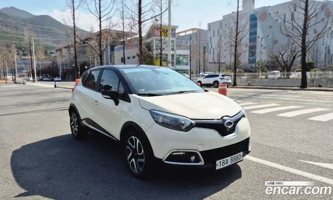 Renault QM3 2014 1.5 Автомат в Москве № 537505, фото 3