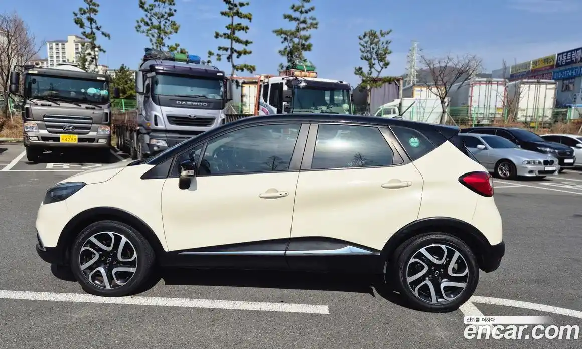 Renault QM3 2014 1.5 Автомат в Москве № 537505, фото 7