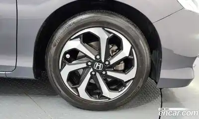 Honda Accord 2016 2.4 Автомат в Москве № 538333, миниатюра 5