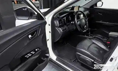 SsangYong TIBOLI 2017 1.6 Автомат в Москве № 539128, миниатюра 10