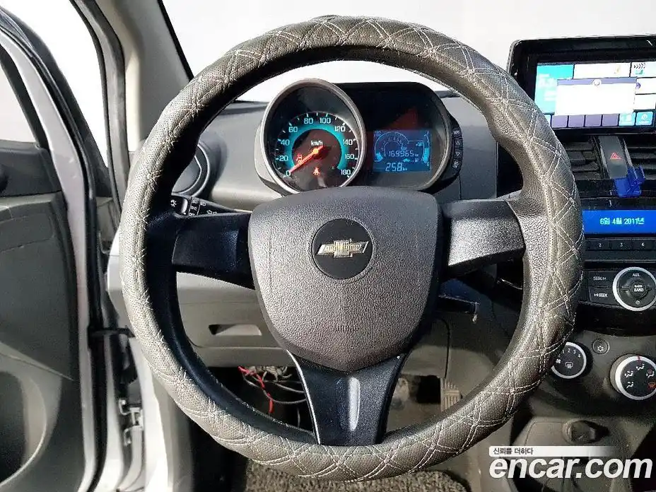 Chevrolet Spark 2014 1.0 Автомат в Москве № 540498, фото 10