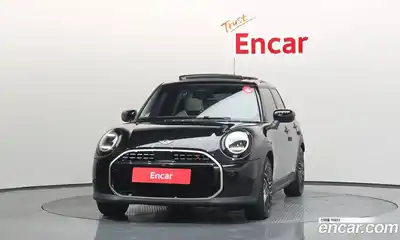 Mini Cooper 2025 2.0 Автомат в Москве № 540659, миниатюра 3