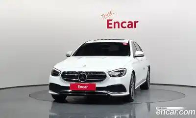 Mercedes-Benz E-Class 2023 2.0 Автомат в Москве № 542720, миниатюра 3