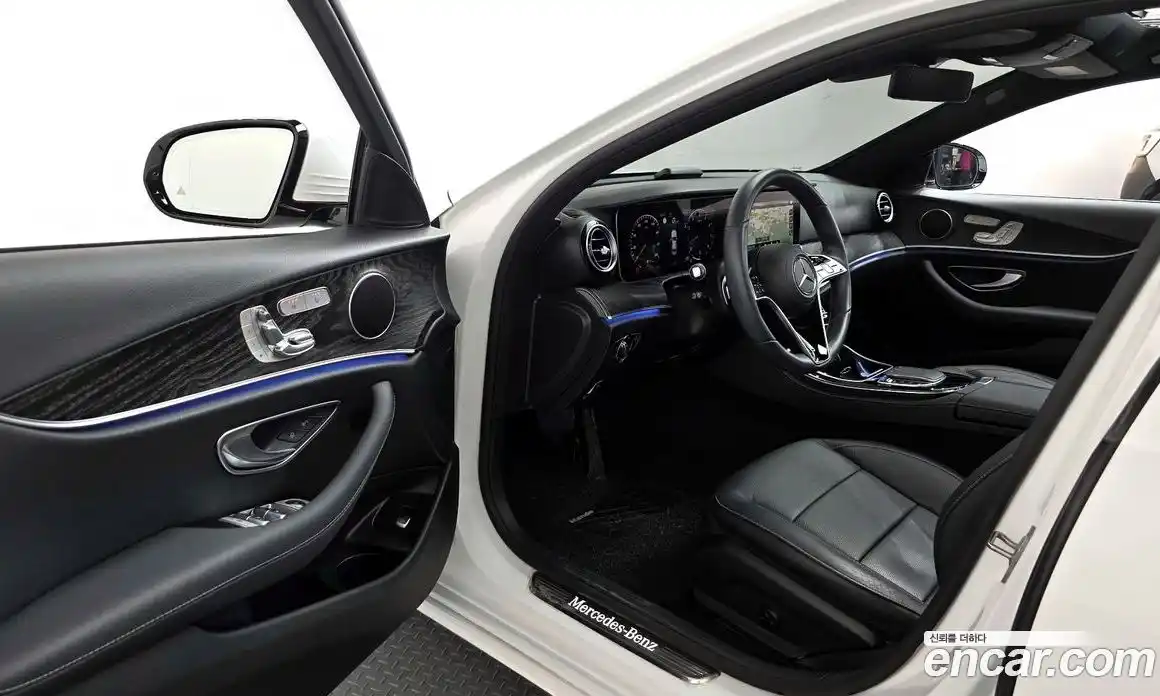 Mercedes-Benz E-Class 2023 2.0 Автомат в Москве № 542720, фото 10