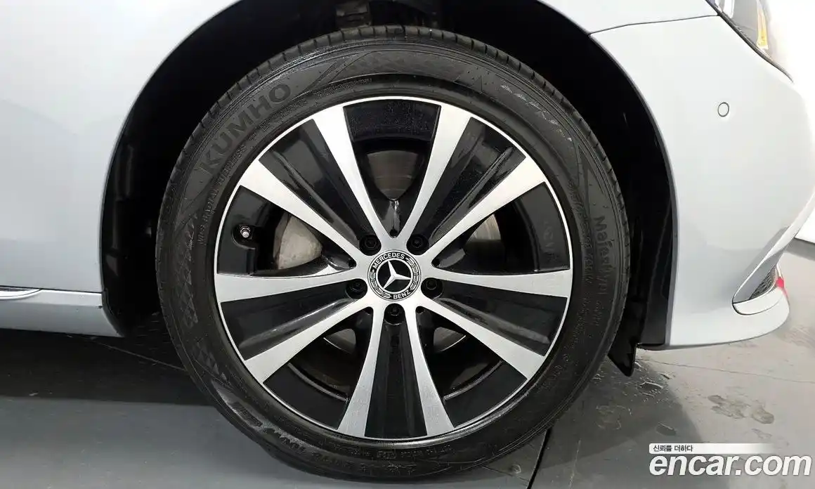 Mercedes-Benz E-Class 2021 2.0 Автомат в Москве № 543084, фото 5